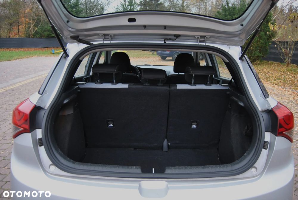 Hyundai i20 1.2 BlueDrive Comfort - 12