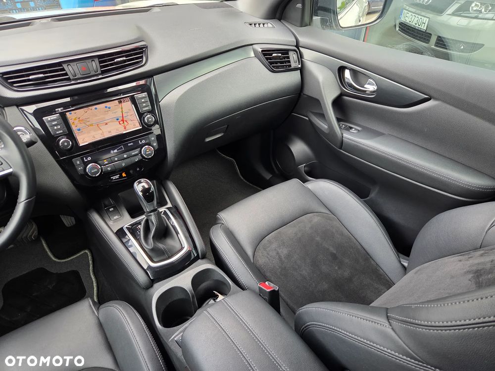 Nissan Qashqai 1.3 DIG-T DCT ACENTA - 21