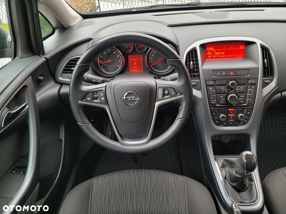 Opel Astra 1.4 Turbo Active - 26