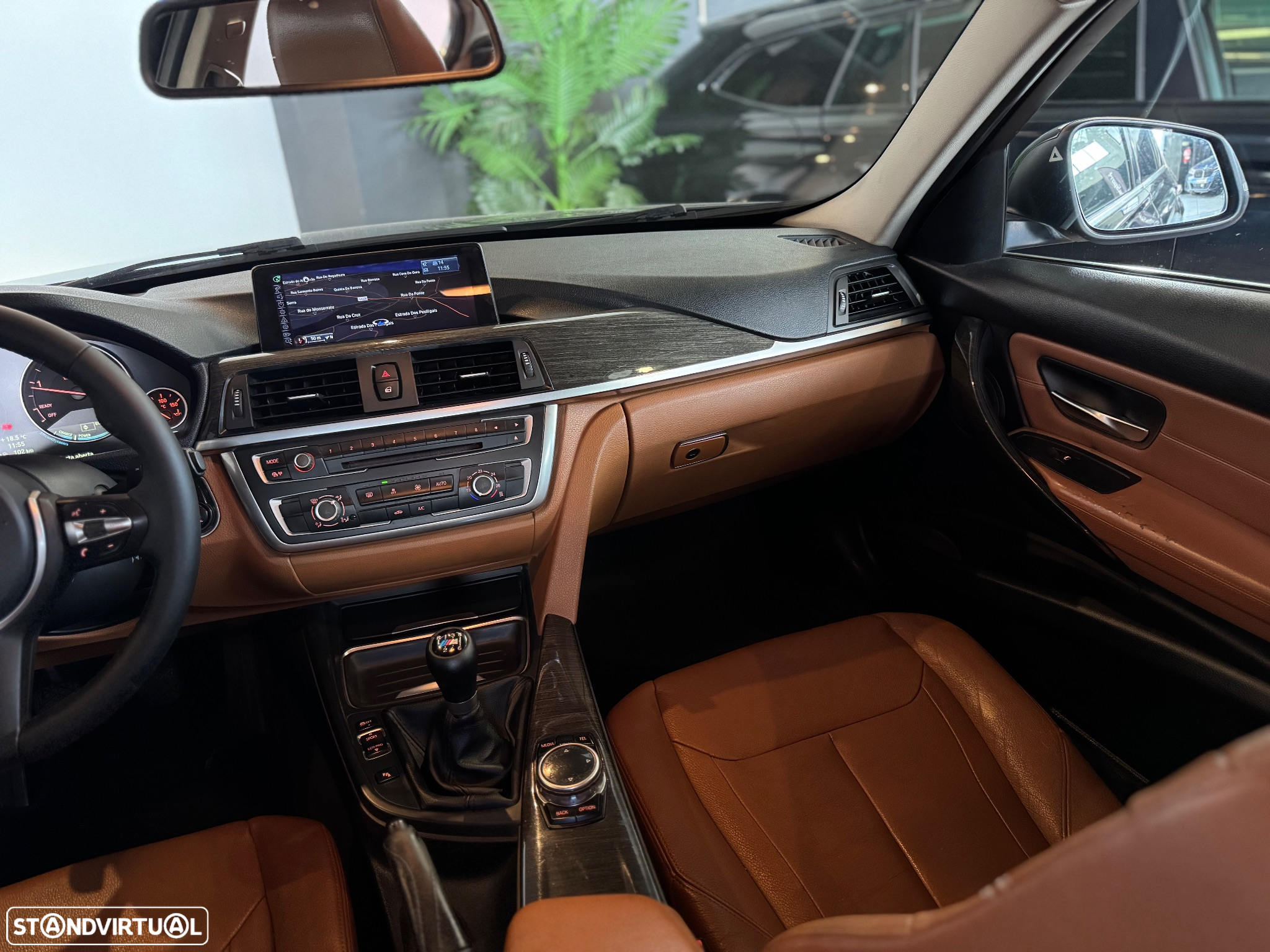 BMW 320 d EfficientDynamics Line Luxury - 30