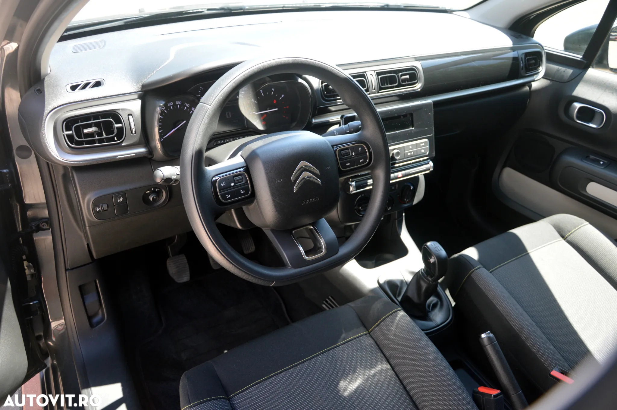 Citroën C3 Pure Tech 82 FEEL - 22
