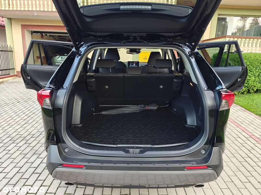 Toyota RAV4 - 11