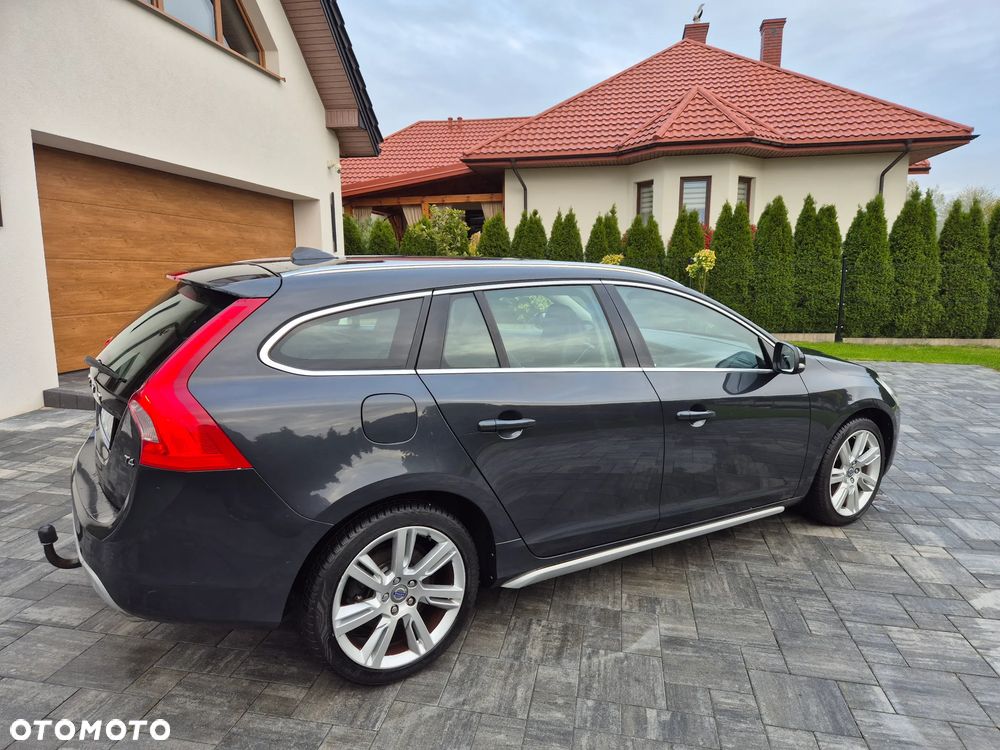 Volvo V60 T4 Summum - 28