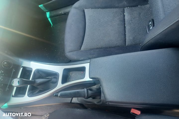 Etrier fata dreapta BMW Seria 3 E90 [2004 - 2010] Sedan 318i MT (129 - 9