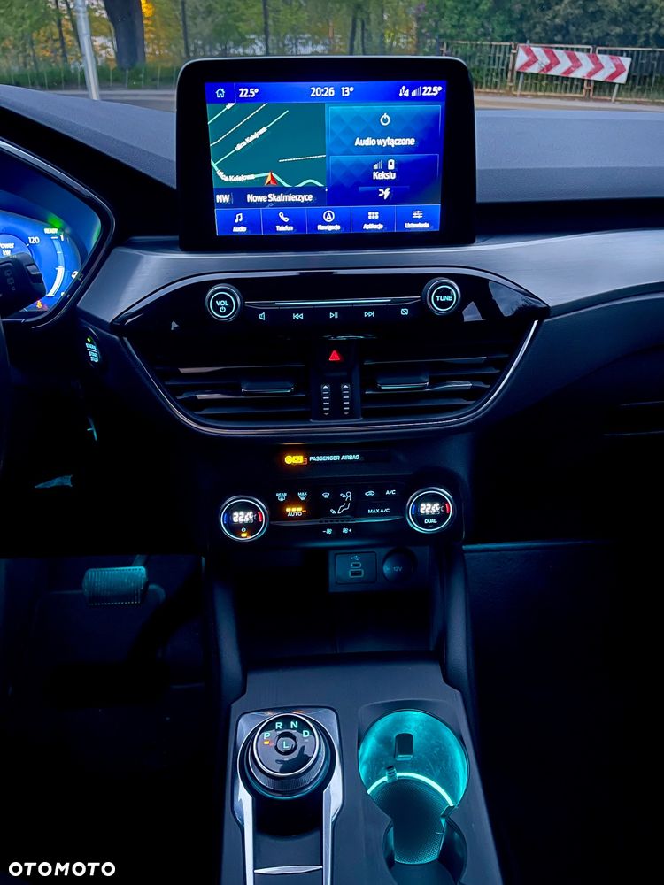 Ford Kuga 2.5 Duratec FHEV TITANIUM - 13