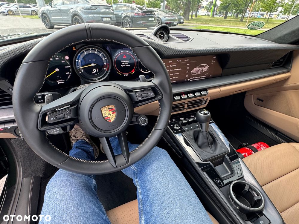 Porsche 911 GT3 Touring PDK - 24