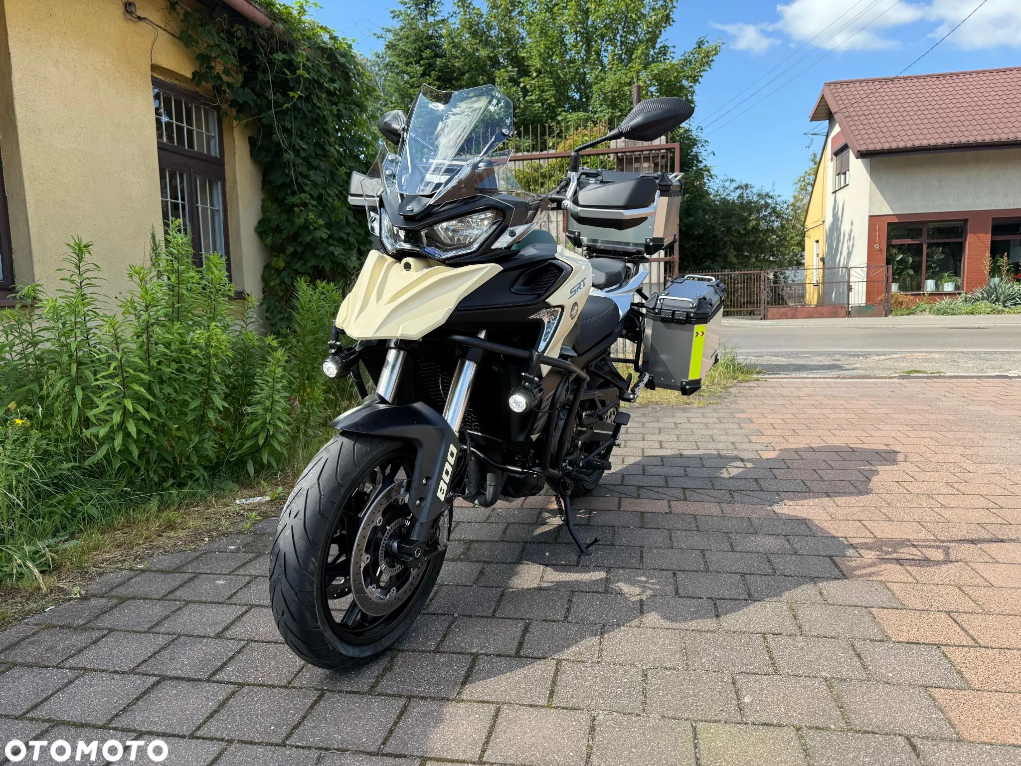 QJMOTOR Inny - 1