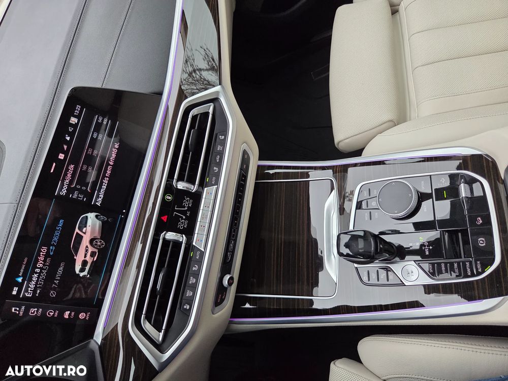 BMW X5 xDrive45e AT PHEV - 11