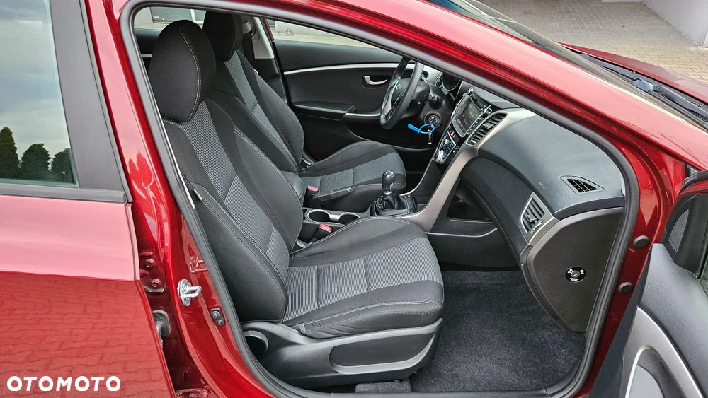 Hyundai i30 1.4 Premium - 17