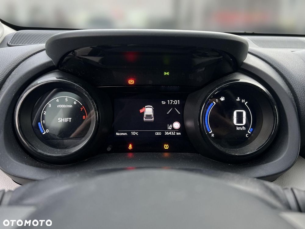 Toyota Yaris 1.5 Executive - 18