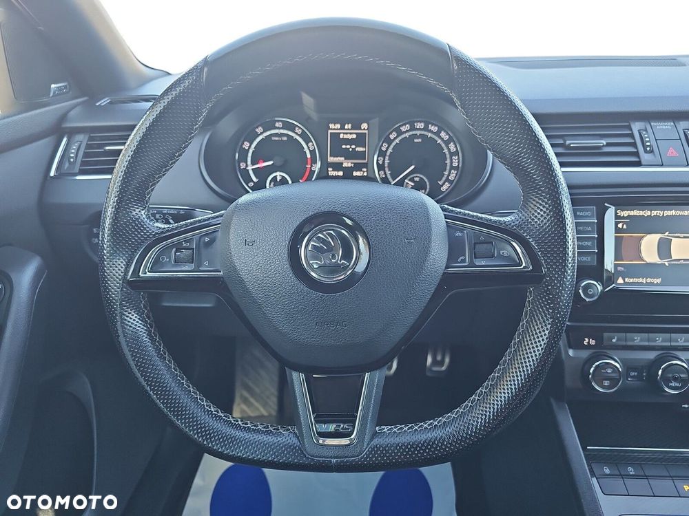 Skoda Octavia 2.0 TSI RS - 21