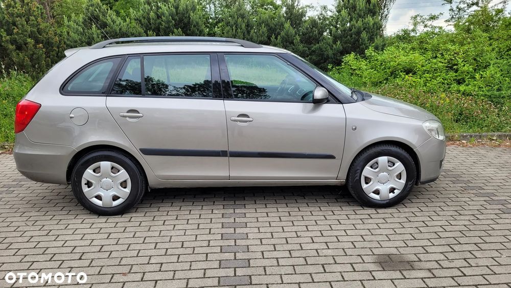 Skoda Fabia 1.4 16V Comfort - 5