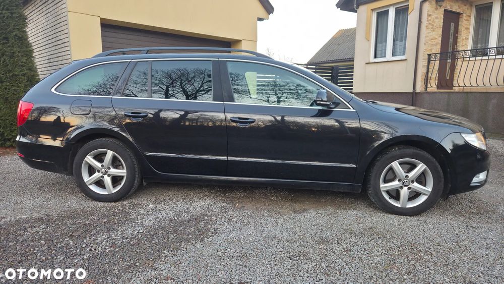 Skoda Superb 2.0 TDI DSG Ambition - 5