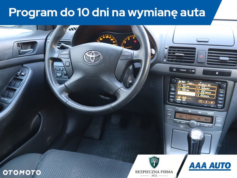 Toyota Avensis - 9
