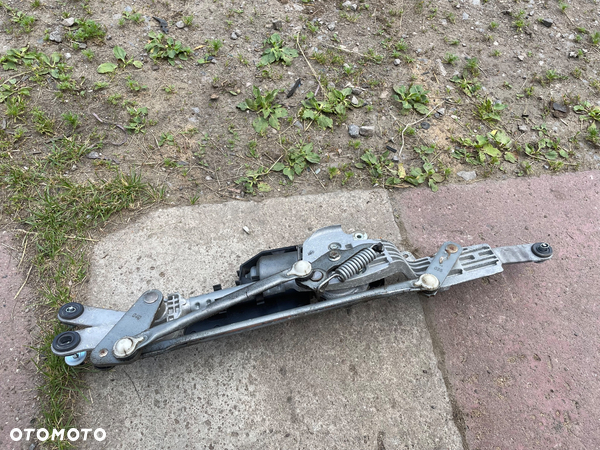 MECHANIZM WYCIERACZEK LEXUS LS460 2007-2015