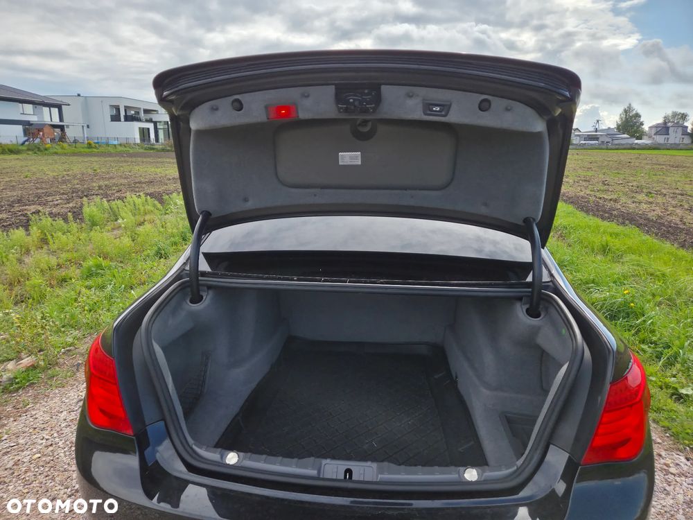 BMW Seria 7 730d L - 8