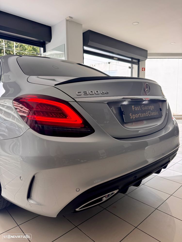Mercedes-Benz C 300 de AMG Line - 8