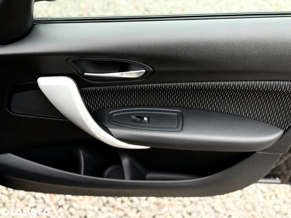 BMW Seria 1 120d Sport Line - 26