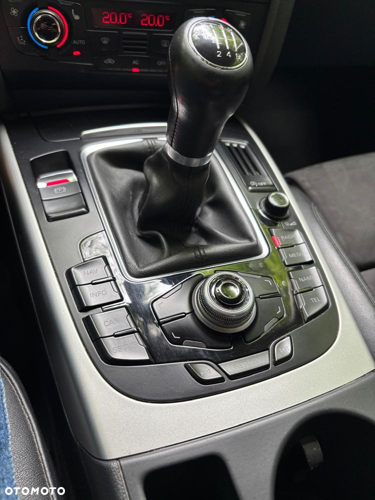 Audi A4 Avant 2.0 TDI - 10