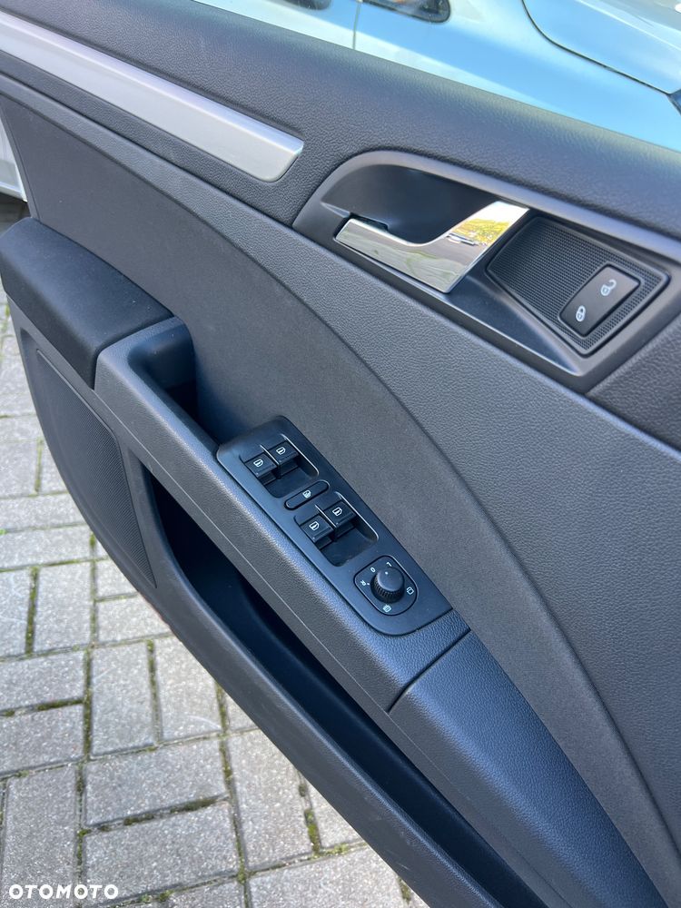 Skoda Superb 2.0 TDI Ambition DSG - 17