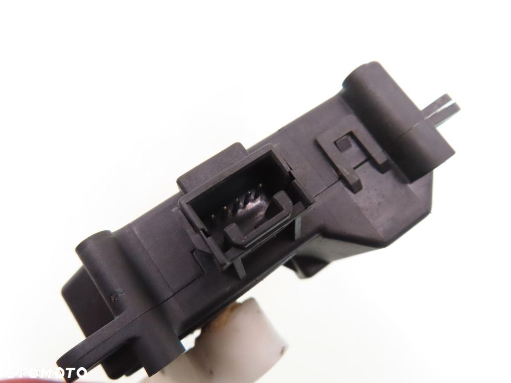 SILNICZEK KLAPKI NAWIEWU TOYOTA COROLLA (_E12_) AE0637008930 - 2