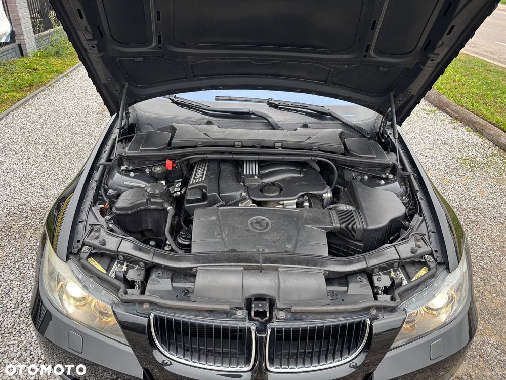 BMW Seria 3 - 18