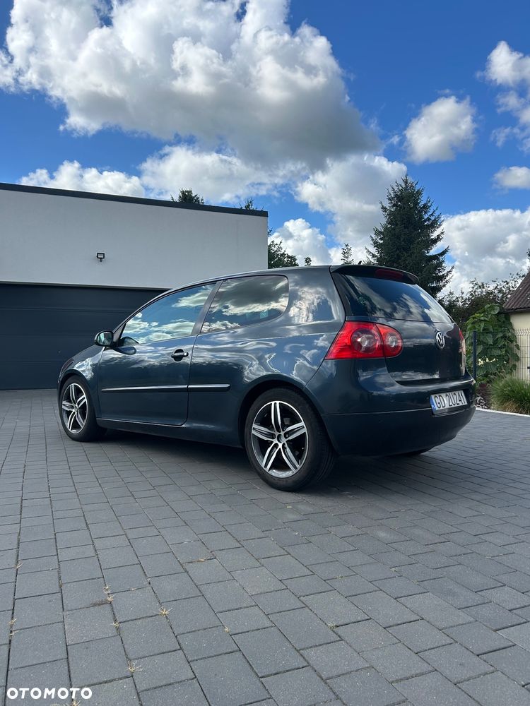 Volkswagen Golf - 3