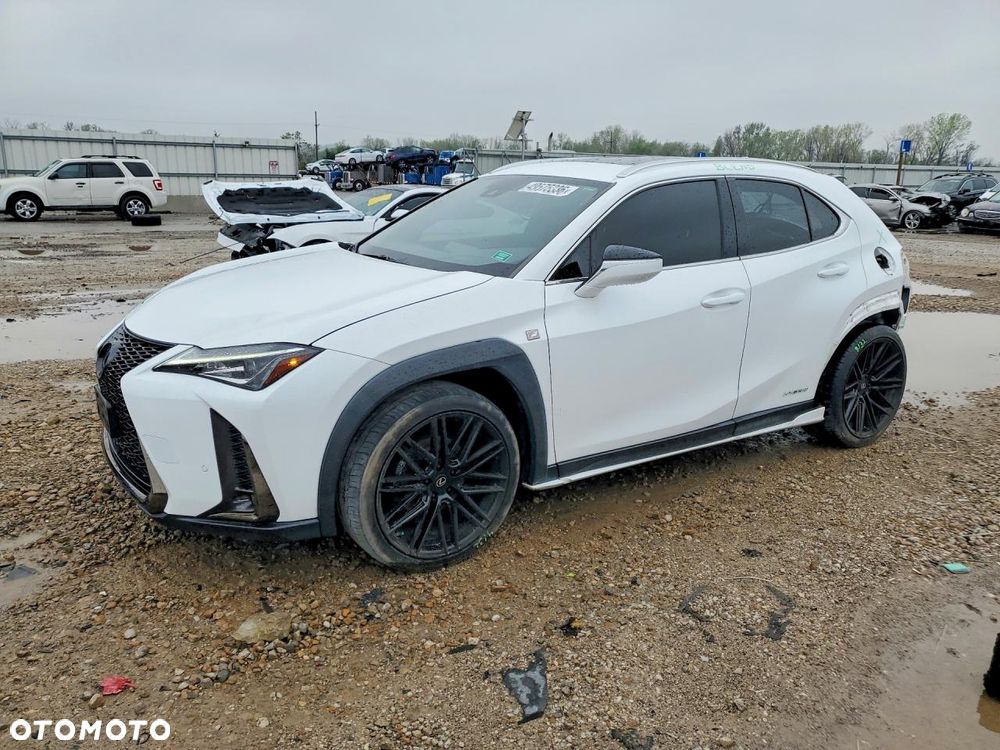Lexus UX 250h - 1