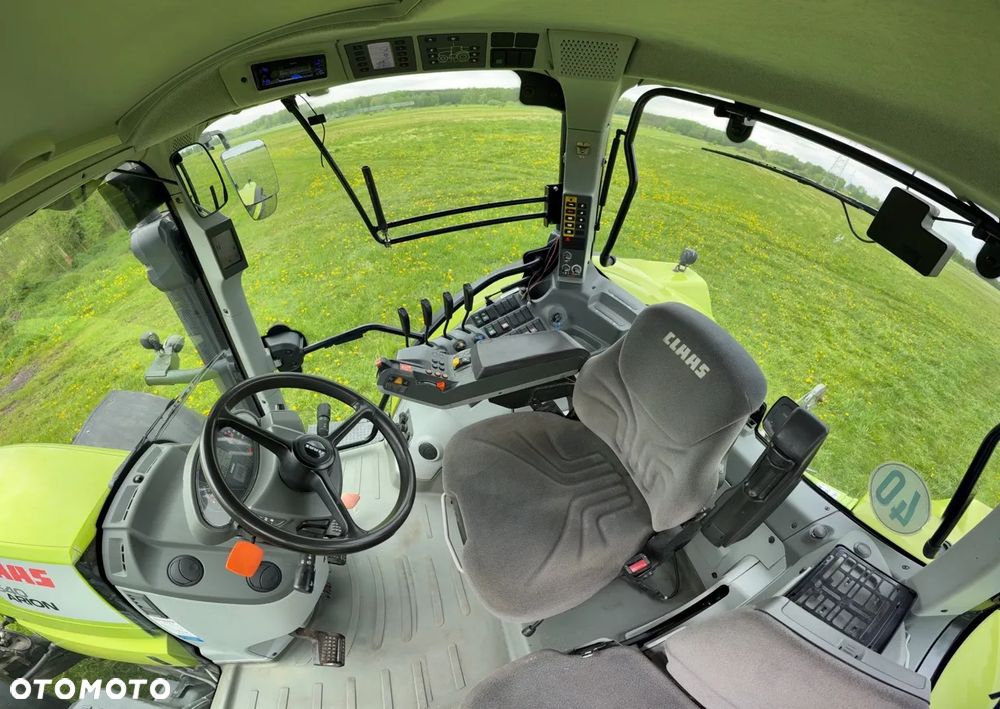 Claas ARION 640 - 8