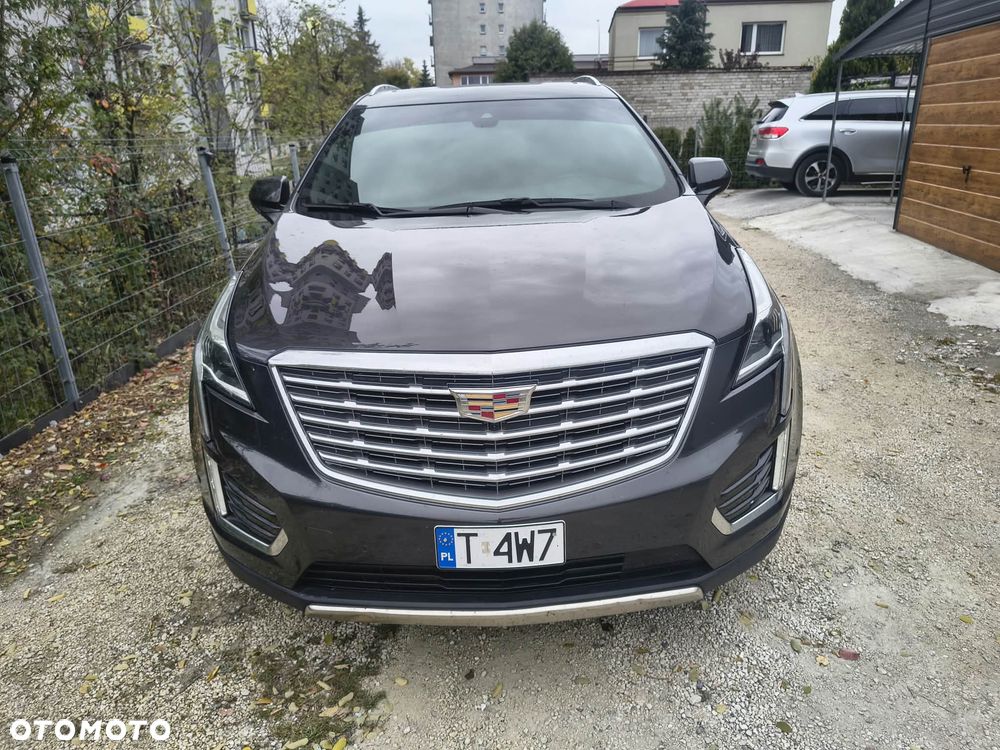 Cadillac XT5 - 1