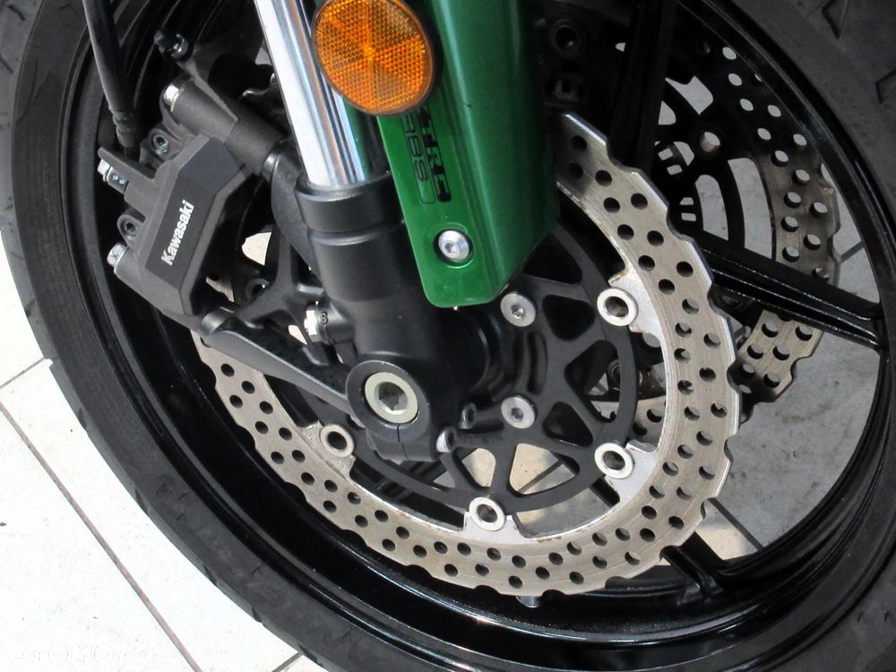 Kawasaki Ninja 1000 SX - 26