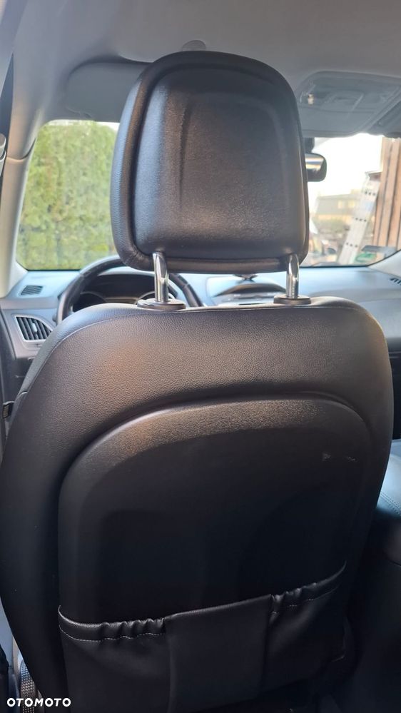 Hyundai ix35 2.0 2WD Style - 17
