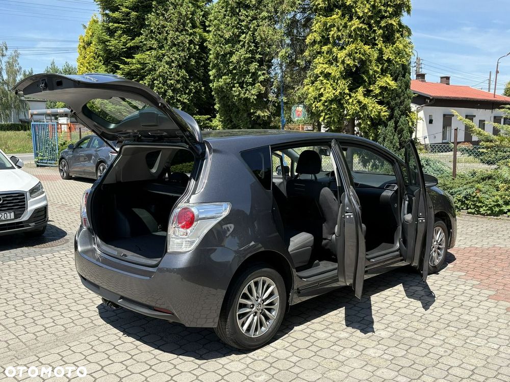 Toyota Verso - 27