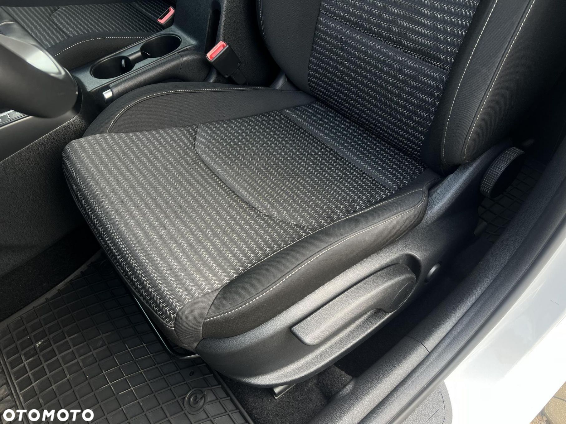Kia Ceed 1.5 T-GDI M DCT - 12