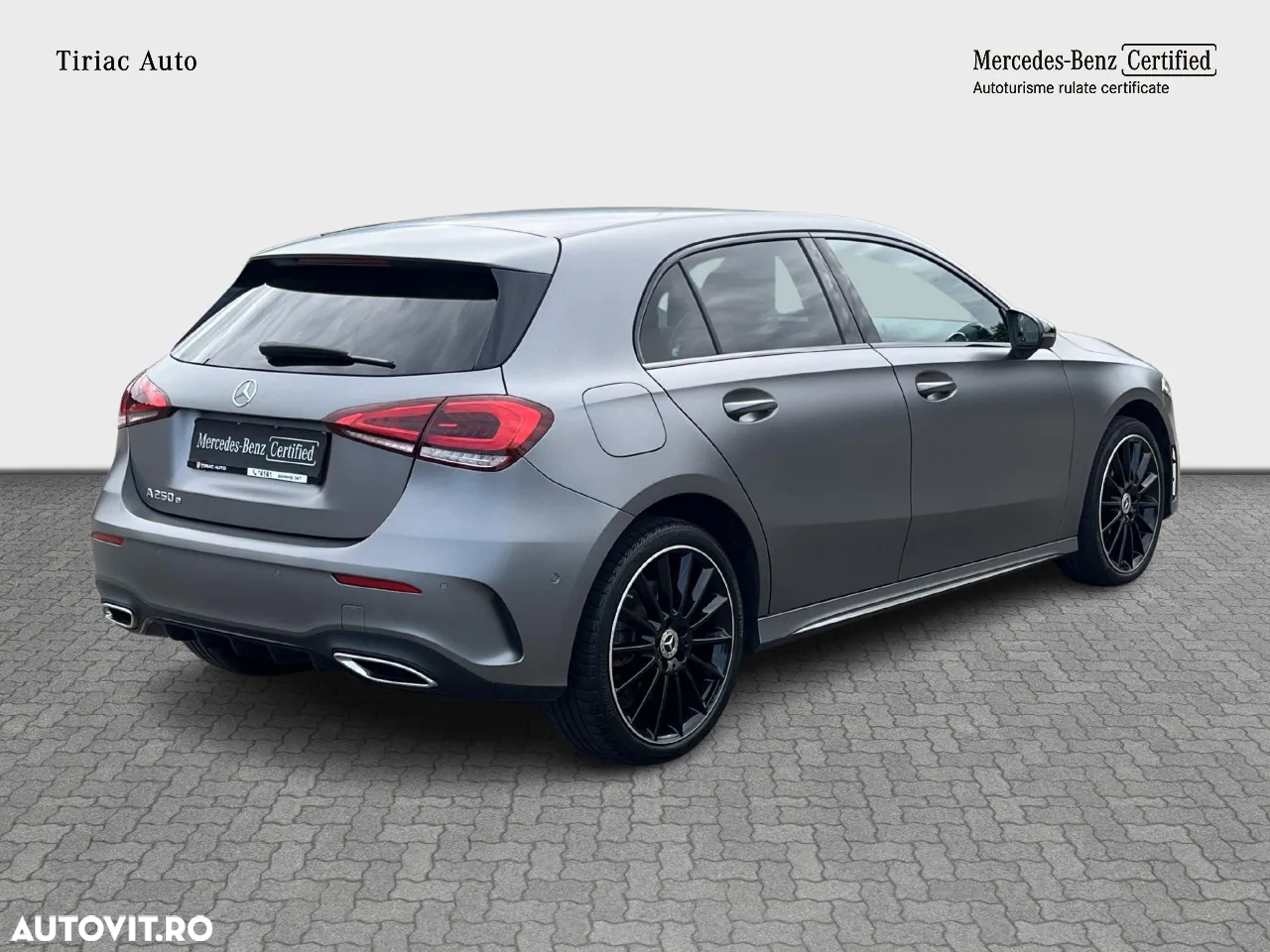 Mercedes-Benz A 250 e 8G-DCT AMG Line - 6