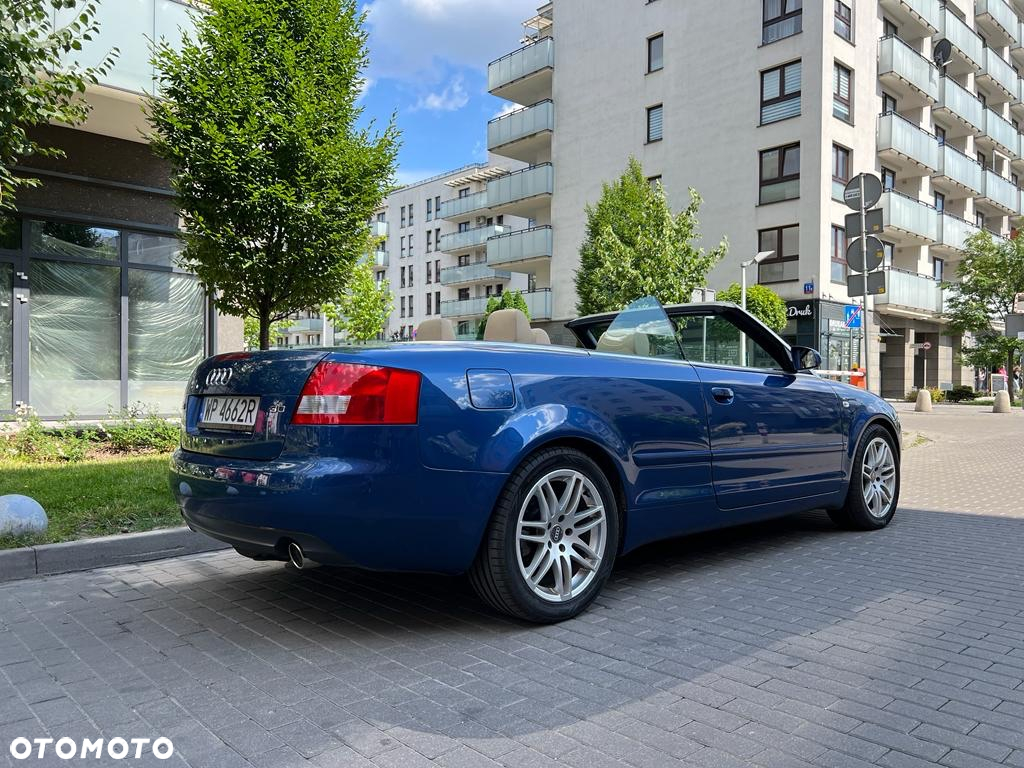 Audi A4 Cabriolet 2.4 Multitronic - 4