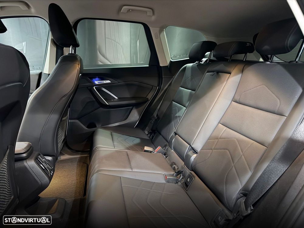 BMW iX1 eDrive20 xLine - 33