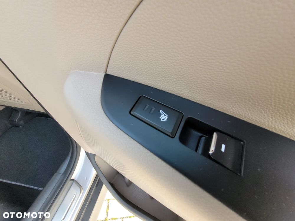 Hyundai Tucson 2.0 CRDI 2WD Style - 22