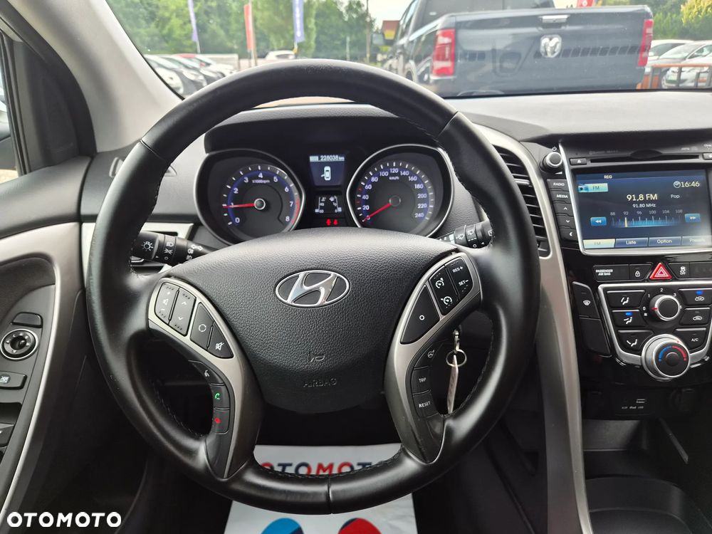 Hyundai i30 - 24
