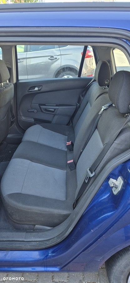 Opel Astra 1.7 CDTI Elegance - 11