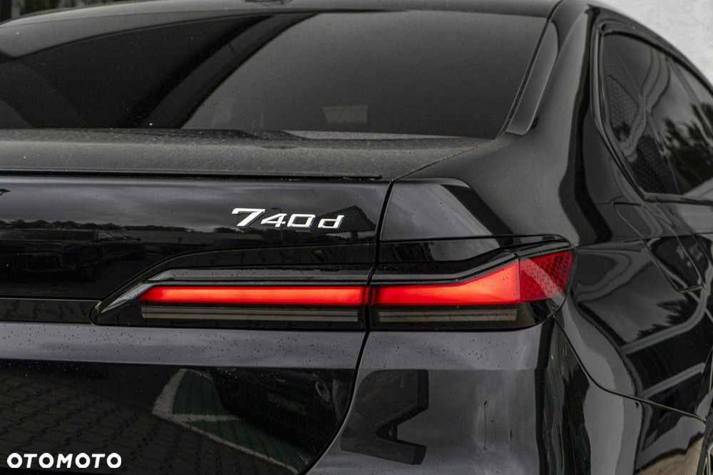 BMW Seria 7 - 12
