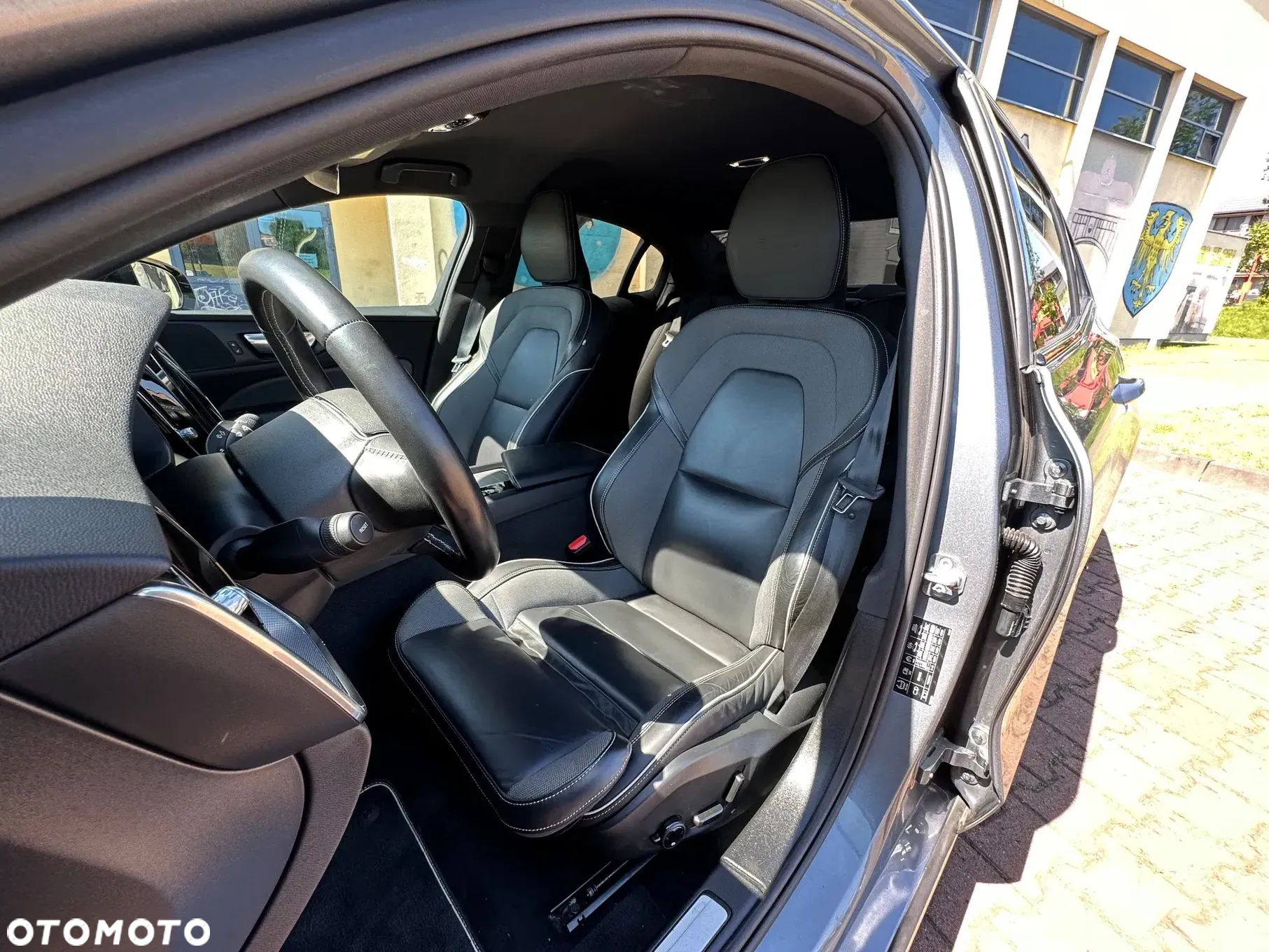 Volvo S60 T4 R-Design - 28