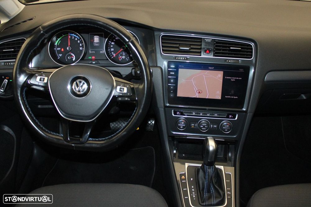 VW e-Golf AC/DC - 10