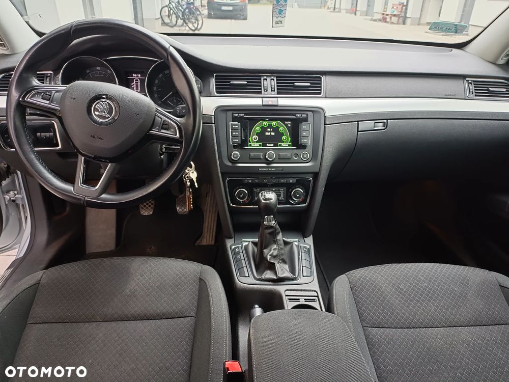 Skoda Superb 1.8 TSI Ambition - 8