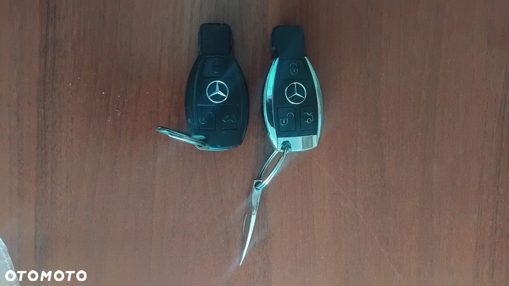 Mercedes-Benz Sprinter - 21