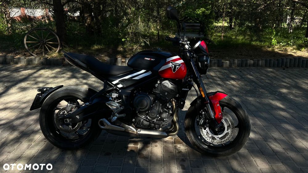 Triumph Trident - 16
