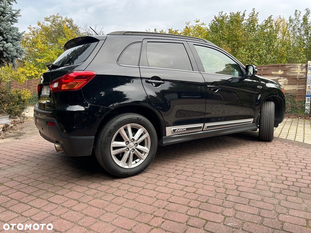 Mitsubishi ASX - 4