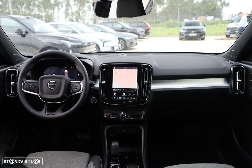 Volvo XC 40 2.0 B3 Plus Dark - 17