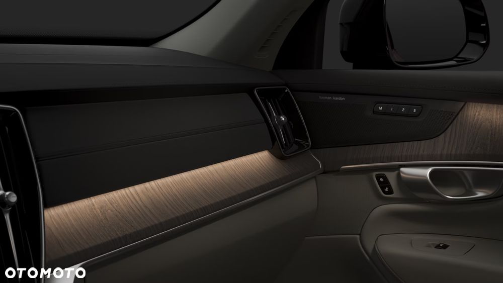 Volvo XC 90 B5 B AWD Ultra Dark 7os - 17