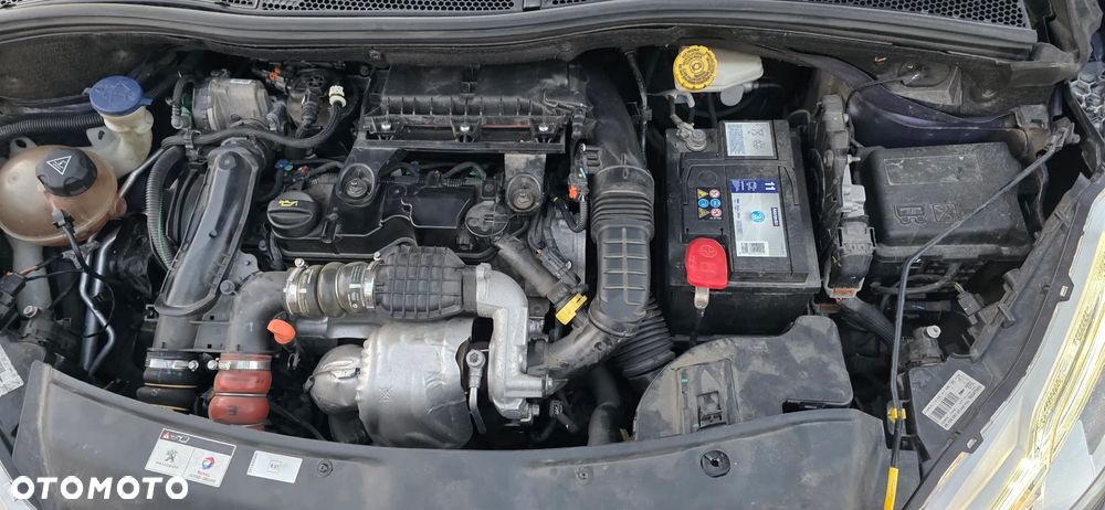 Peugeot 208 1.6 BlueHDi Active - 10
